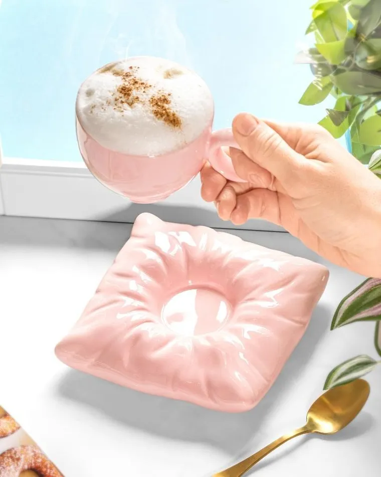 Gadget Master, królewska filiżanka, różowa