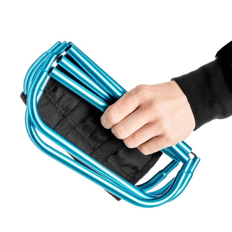 Gadget Master, mini stołek składany, niezbędnik turysty