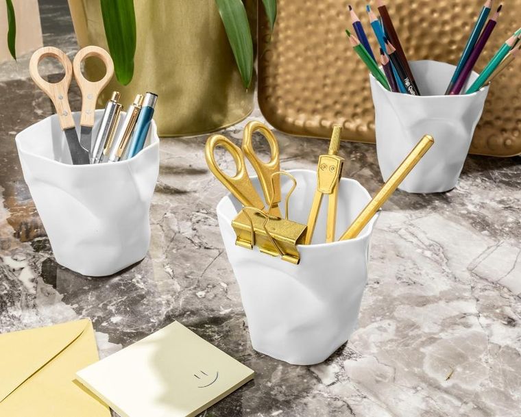 Gadget Master, przybornik i doniczki, zgniecione kubeczki, 3 szt.