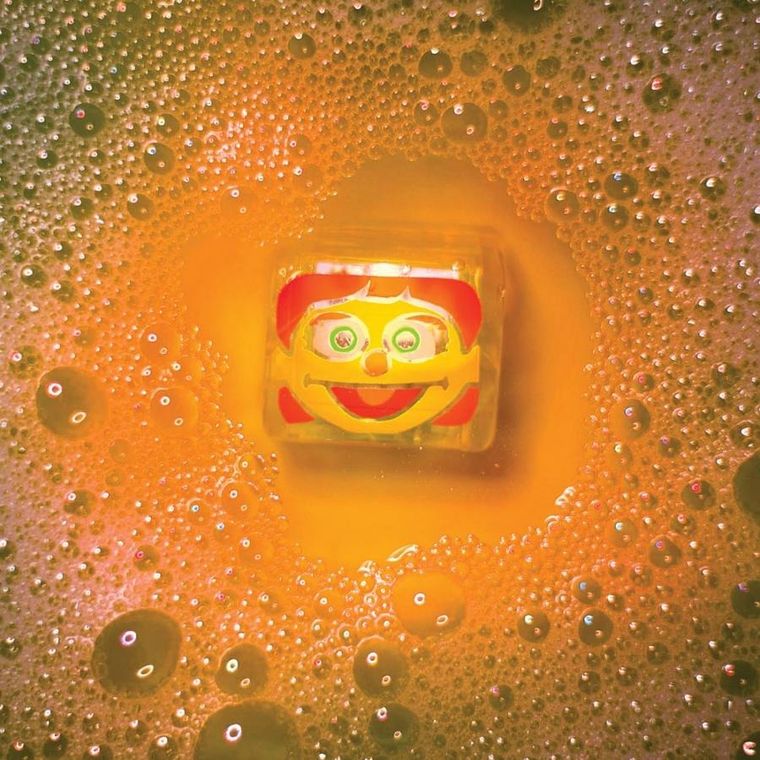 Glo Pals, Ulica Sezamkowa, Julia, kostki sensoryczne świecące w wodzie, 4 szt.