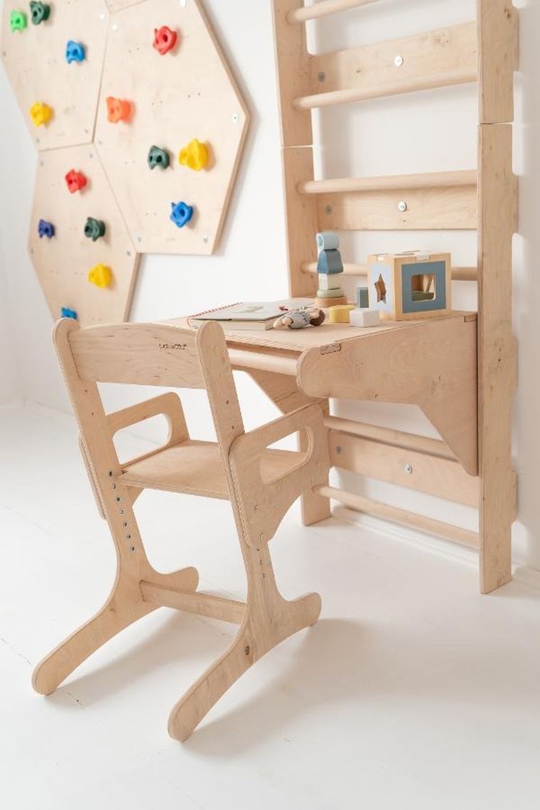 Grawersi, krzesełko regulowane, naturalne