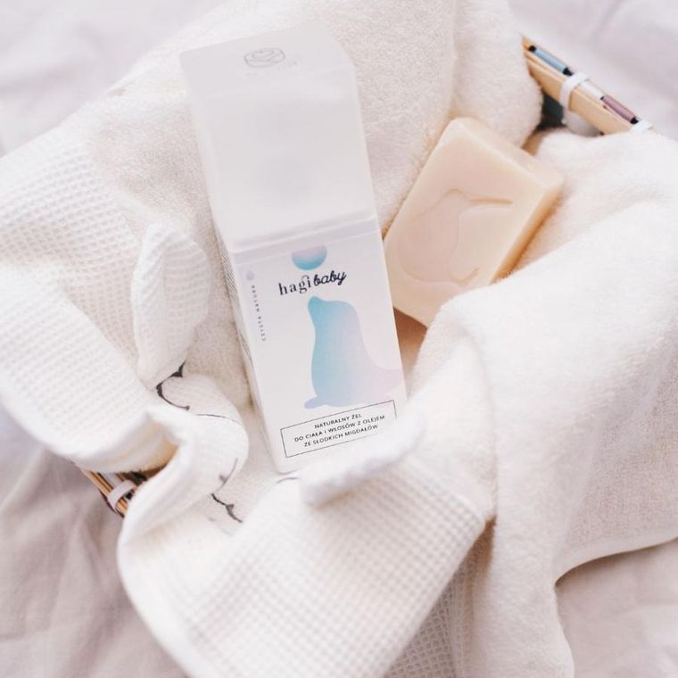 Hagi Baby, Naturalny żel do ciała z olejem ze słodkich migdałów, 250 ml
