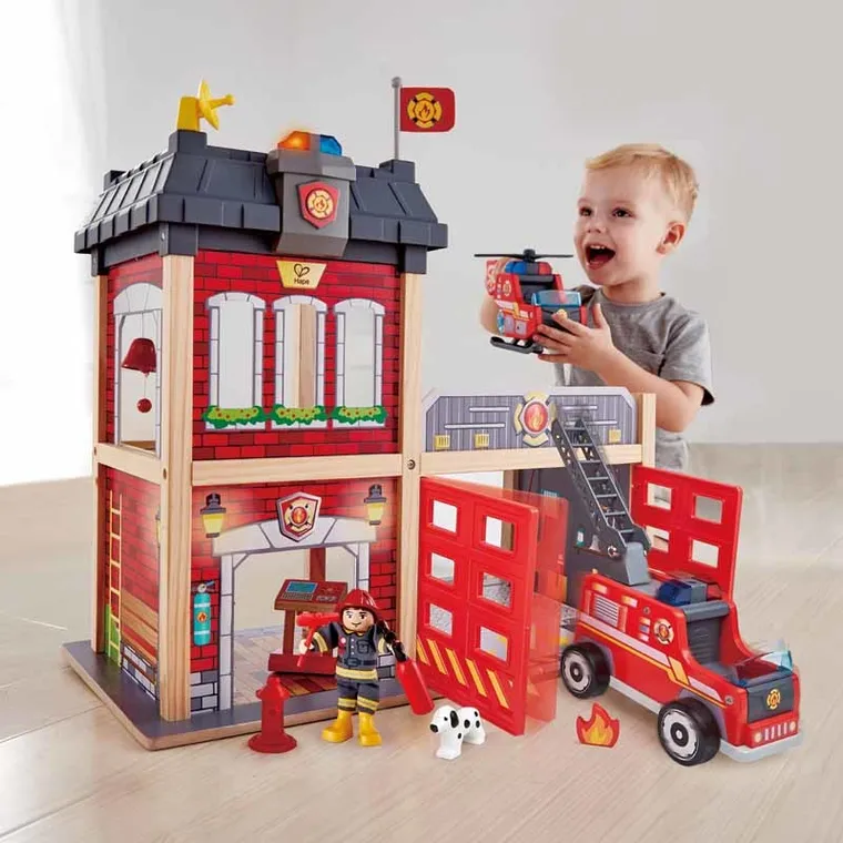 Hape, Remiza Strażacka, zestaw do zabawy