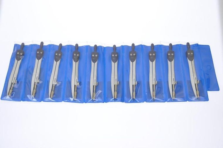 Hasta, cyrkiel metalowy w etui