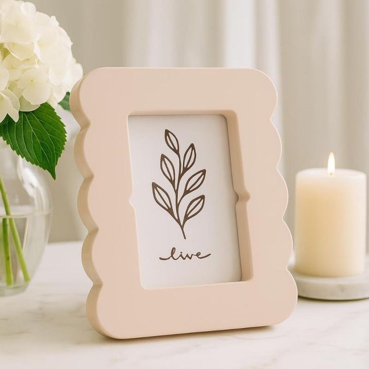 Home Styling Collection, Base, ramka na zdjęcie z falowanym brzegiem, 16-2,2-20,8 cm