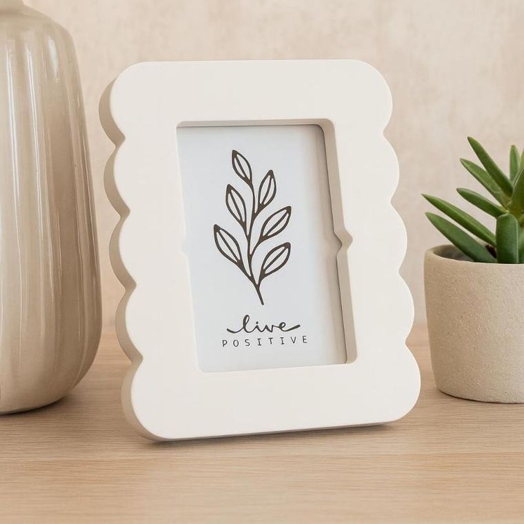 Home Styling Collection, Base, ramka na zdjęcie z falowanym brzegiem, 16-2,2-20,8 cm
