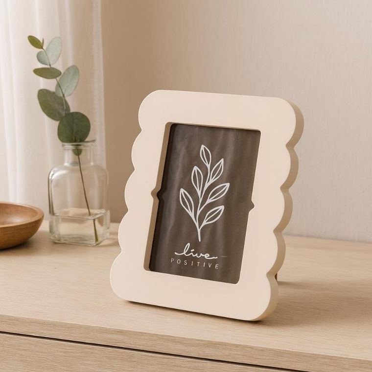 Home Styling Collection, Base, ramka na zdjęcie z falowanym brzegiem, 18,5-2,2-23,3 cm