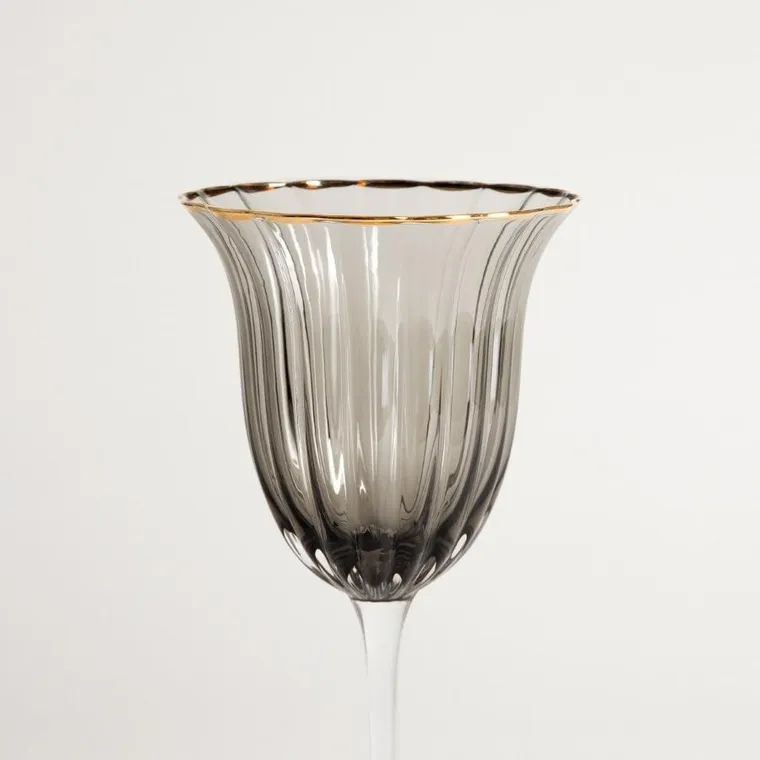 Homla, Scuro, kieliszek do wina, czarny ze złotym rantem, 0,45l