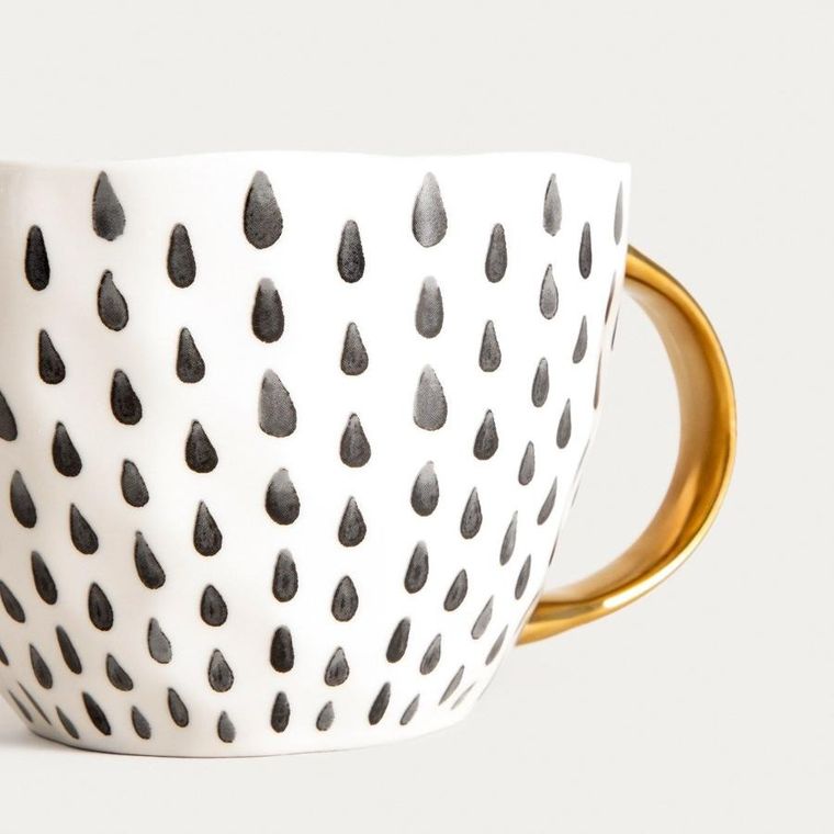 Homla, Sidi, kubek w czarne łezki ze złotym uchem, 0,48l