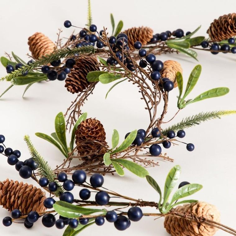 Homla, Tundra, girlanda z szyszkami i głogiem, 120 cm