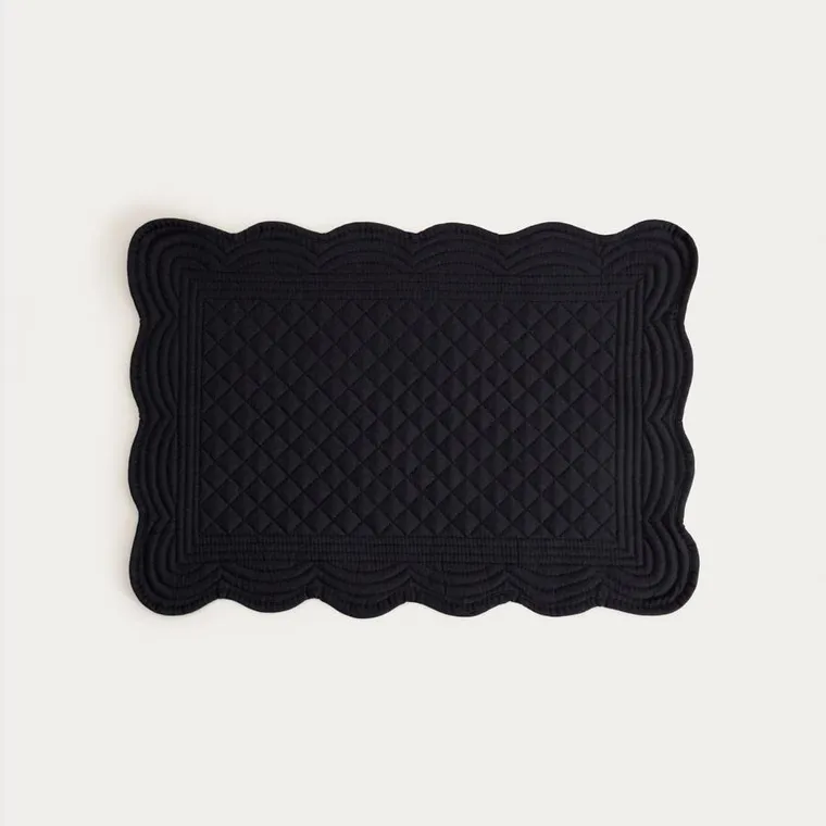 Homla, Vela, maty stołowe, czarne prostokątne z pikowaniem, 30-45 cm, 2 szt.