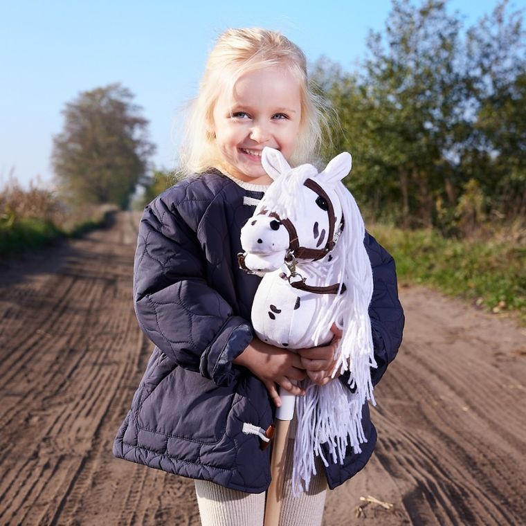 Hoppihorse, Hobby Horse, konik na kiju, A4, długowłosy, biały