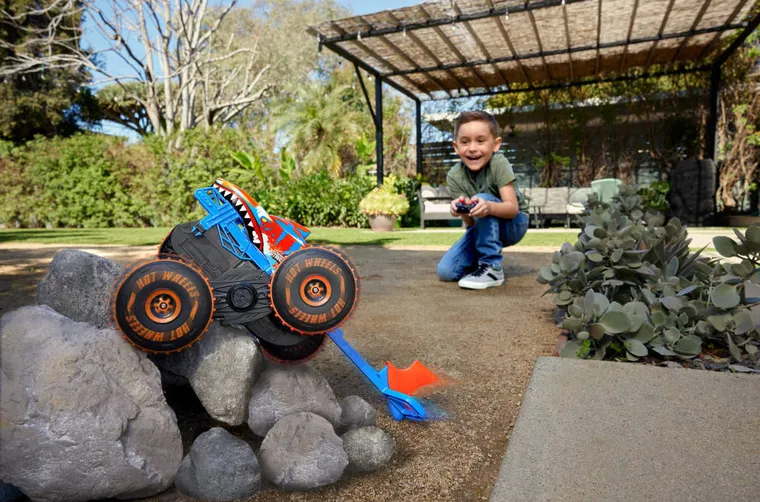 Hot Wheels, Monster Trucks, RC Tiger Shark Wspinacz, pojazd zdalnie sterowany, skala 1:15