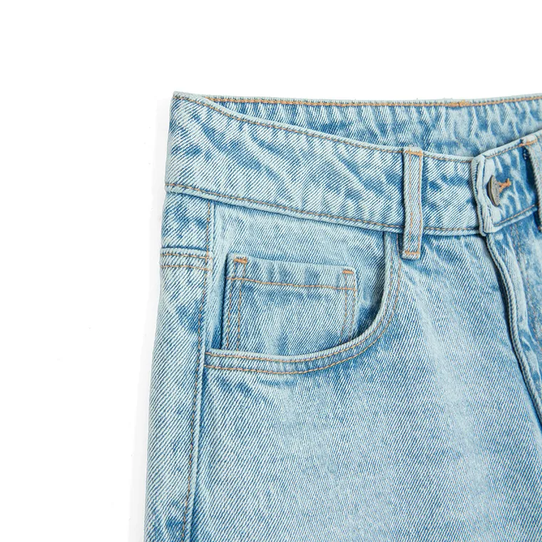 Jasnoniebieskie bermudy jeansowe z regulacją Cool Club