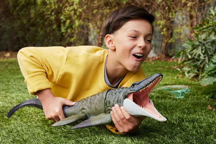 Jurassic World, Bite ‘n Blast, Mozazaur Atak paszczą, dinozaur z funkcją + mała figurka, zestaw