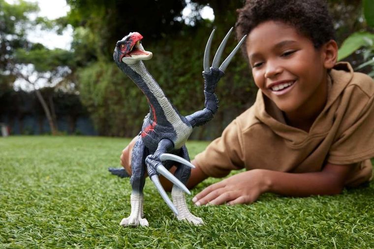 Jurassic World, Chaos Theory, Terizinozaur, dinozaur z funkcją, figurka