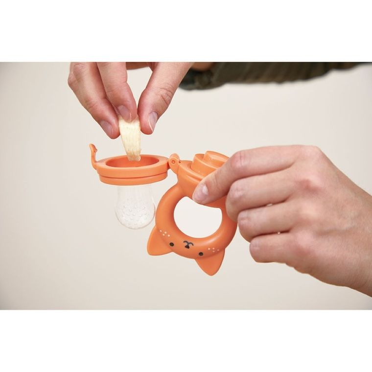 Kaloo, Grignoti, Wiewiórka, zestaw prezentowy 2w1, gryzak, smoczek do owoców + śliniak