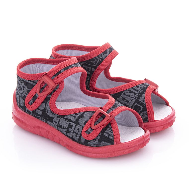 Kapcie chłopięce, czarne, Nel, GoKids