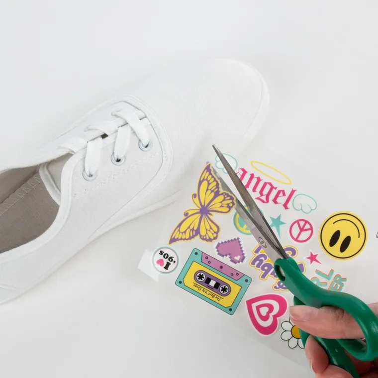 Kidea, tatuaże do obuwia, świecące w ciemności, good vibes