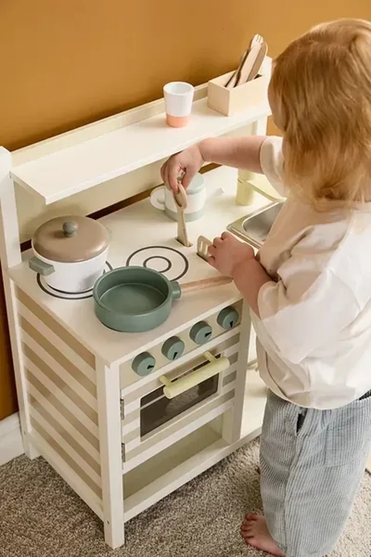 Kid's Concept, Kid's Hub, kuchnia drewniana dla dzieci, biała