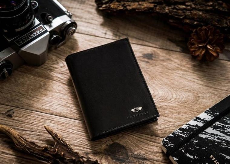 Klasyczny portfel męski ze skóry naturalnej, Peterson