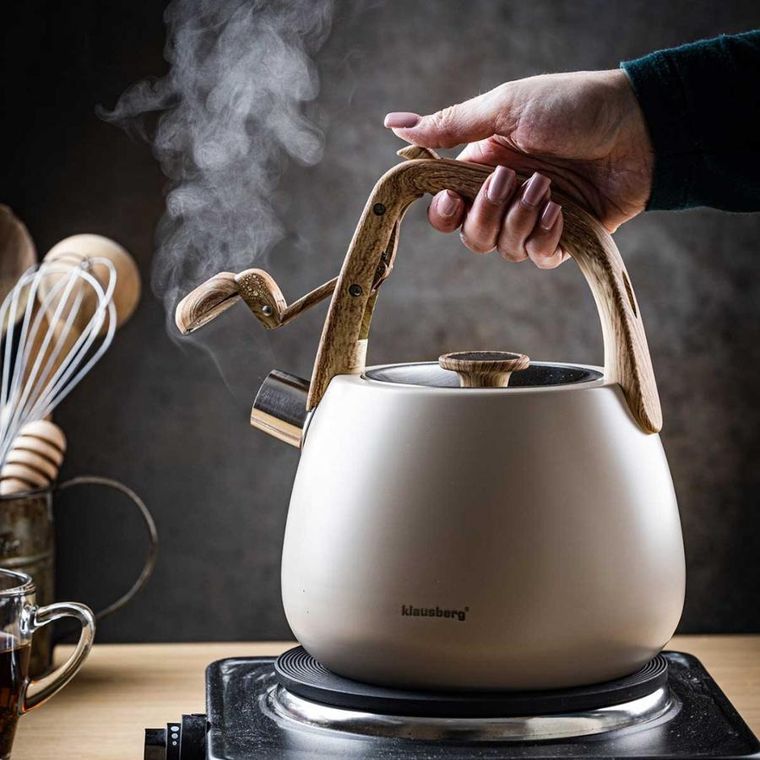 Klausberg, czajnik stalowy z gwizdkiem, 2.5l