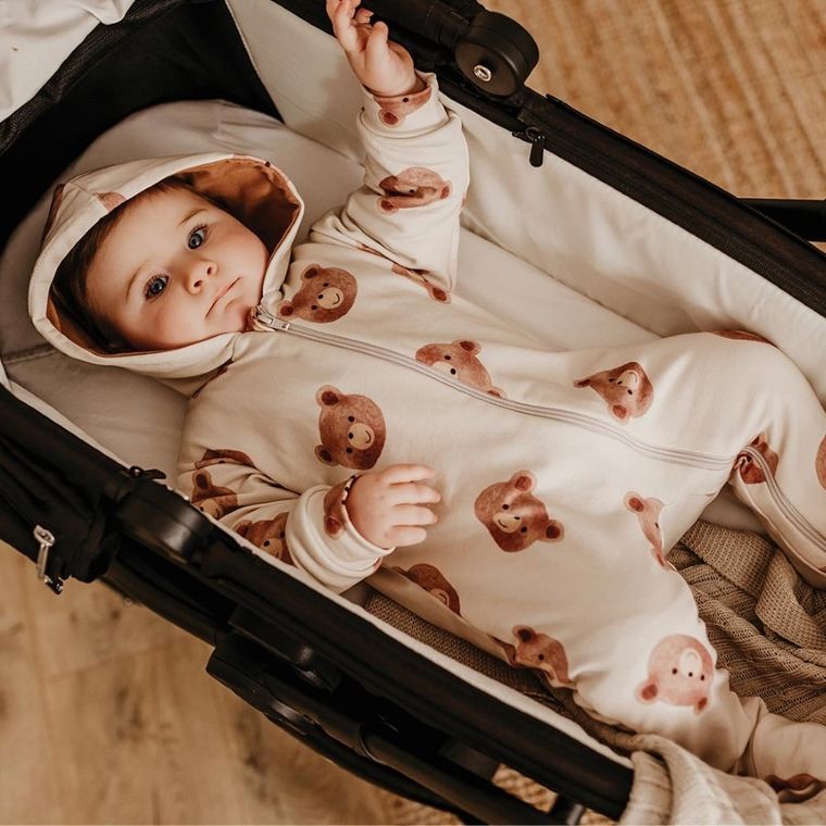 Kombinezon przejściowy chłopięcy z kapturem, ecru, Eevi