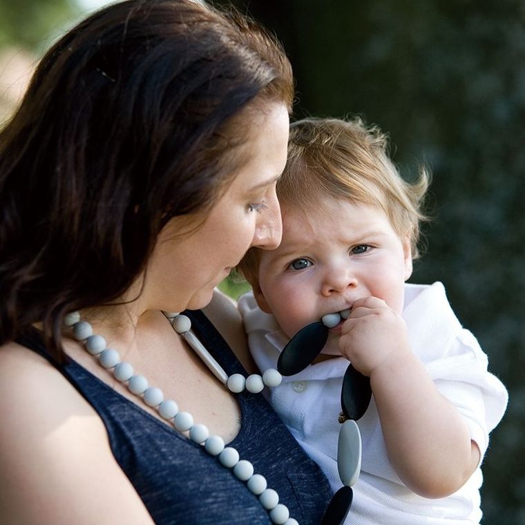 Koo-di, naszyjnik do gryzienia, Wisiorek czarno/szary