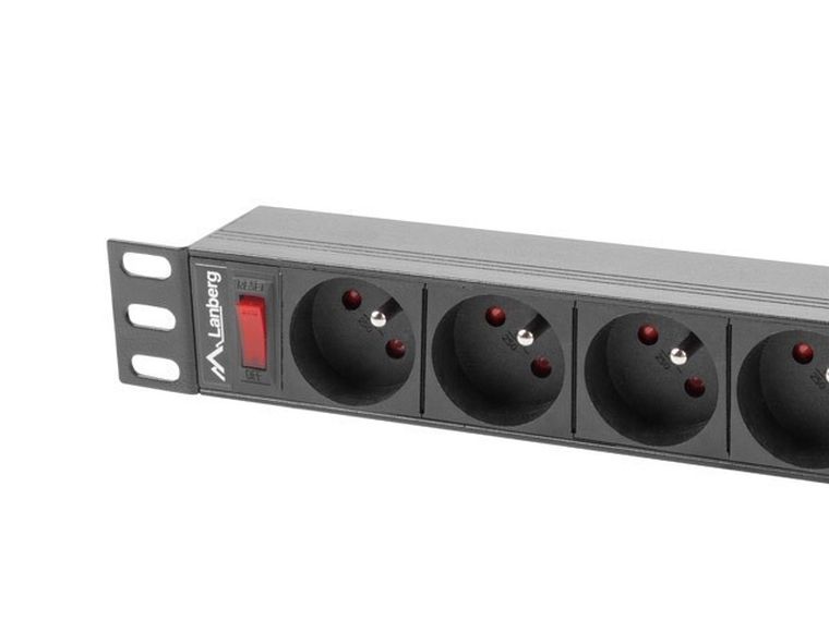 Lanberg, Rack, listwa zasilająca, 7xUTE, 16A, 3 m, PDU-09E-0300-BK
