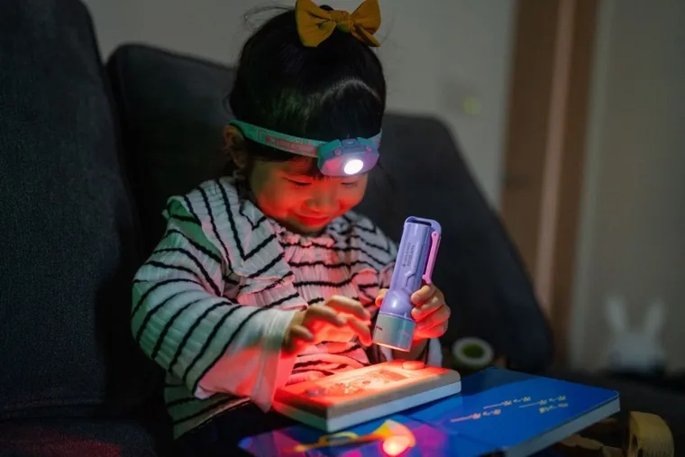 Ledlenser, latarka dziecięca, Kidled4R, Tęcza