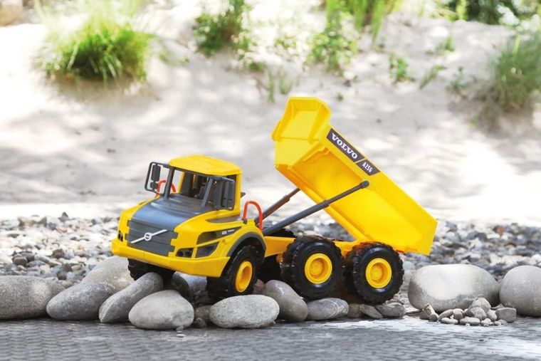 Lena, Volvo A25G, Worxx, wywrotka