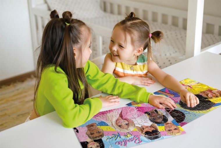 Lisciani, Barbie, Maxifloor, puzzle, 2w1, 60 elementów