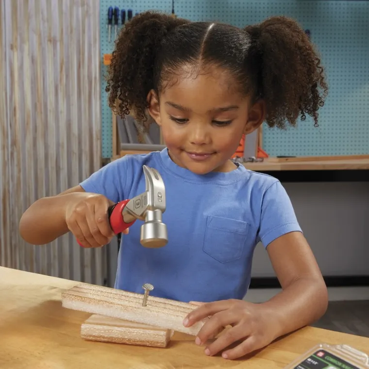 Little Tikes, Creative Construction, Box of Nails, plastikowe gwoździe, 30 elementów