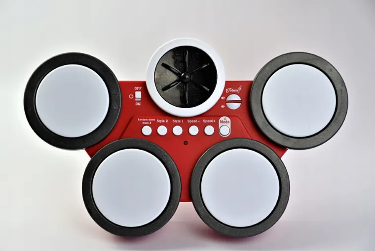 Maksik, zestaw bębnów