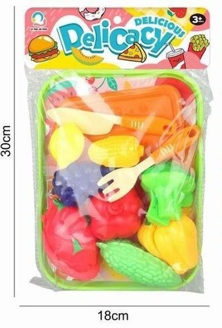 Maksik, zestaw kuchenny z warzywami do krojenia