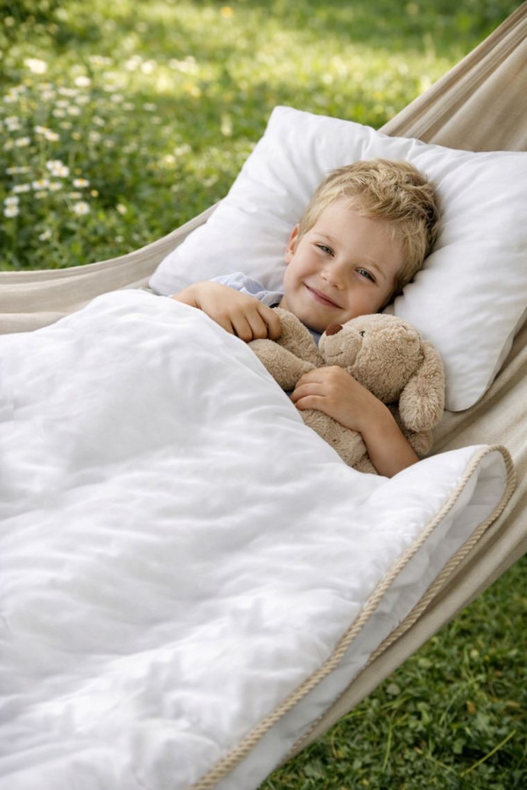 MimiNu, 2-częściowy komplet pościeli, wypełnienie, TOG 1.5, całoroczny, biały, 90-120 cm + 40-60 cm