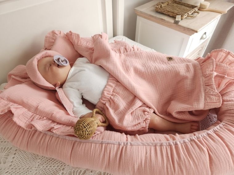 MimiNu, muślinowy kokon niemowlęcy, pudrowy róż
