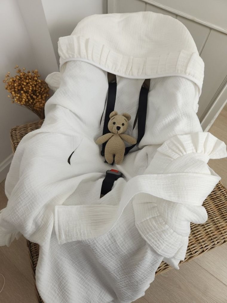 MimiNu, otulacz do wózka, fotelika samochodowego, 90-90 cm, falbanka, muślin, śmietanka, TOG 0.5-1.0