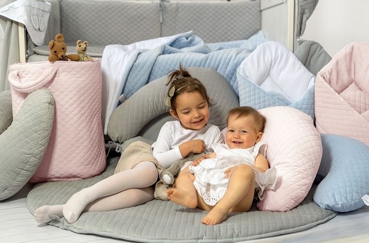 MimiNu, Velvet pikowany, kosz na zabawki, różowy