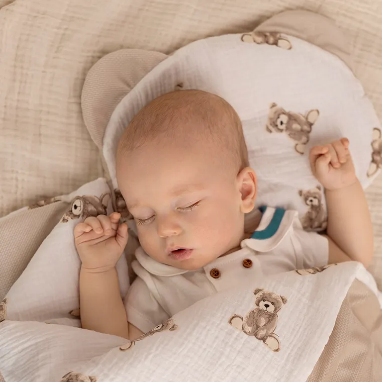 MiniAnia, komplet: kocyk i poduszeczka, muślin, miś, 75-100 cm