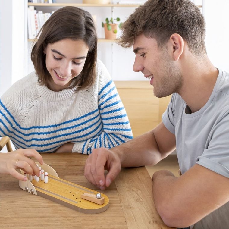 Miquelrius, kręgle, gra zręcznościowa