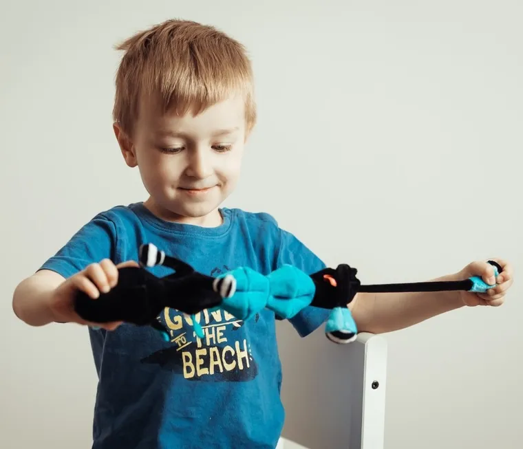 Mom's Care, jednorożec, wibrująca maskotka sensoryczna, niebieska