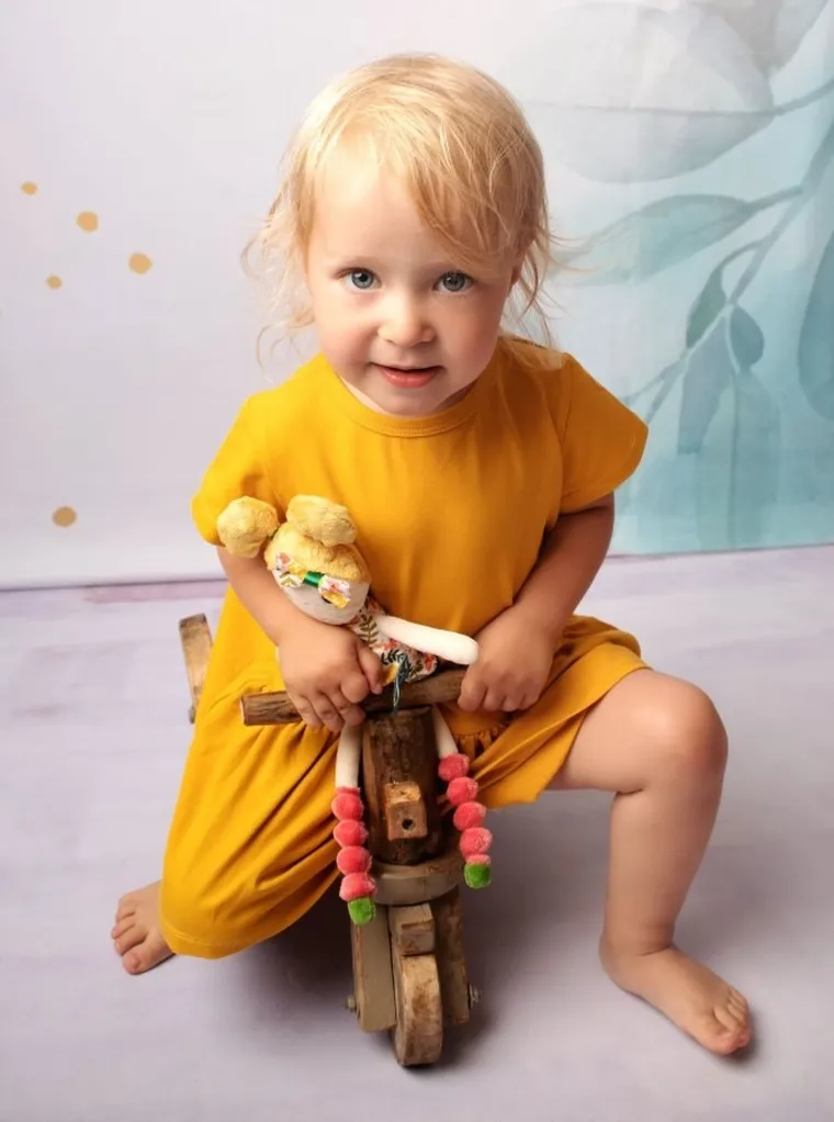 Mom's Care, lalka Maja, pierwsza maskotka