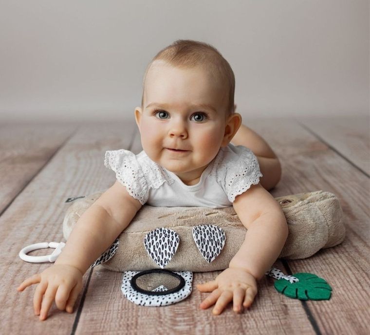 Mom's Care, leniwiec, poduszka aktywizująca, naturalne wypełnienie