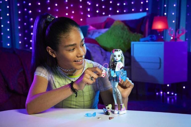 Monster High, Frankie Stein, lalka podstawowa z akcesoriami