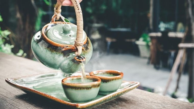 MPM, czajnik bezprzewodowy, inox, MCZ-84M, 1,0 l