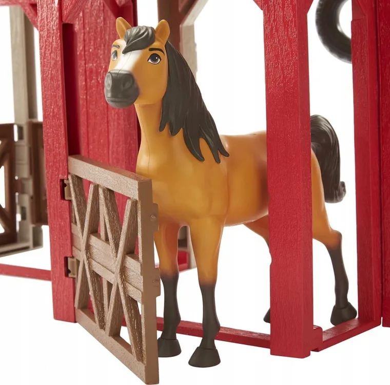Mustang: Duch wolności, Stajnia, zestaw z koniem i akcesoriami