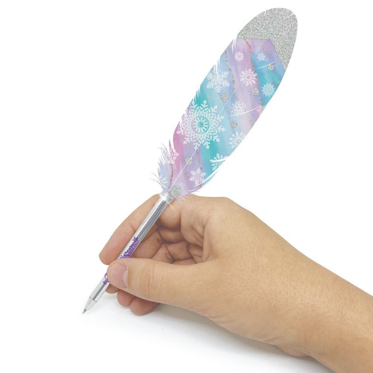 Nebulous Stars, Isadora, długopis z piórkiem