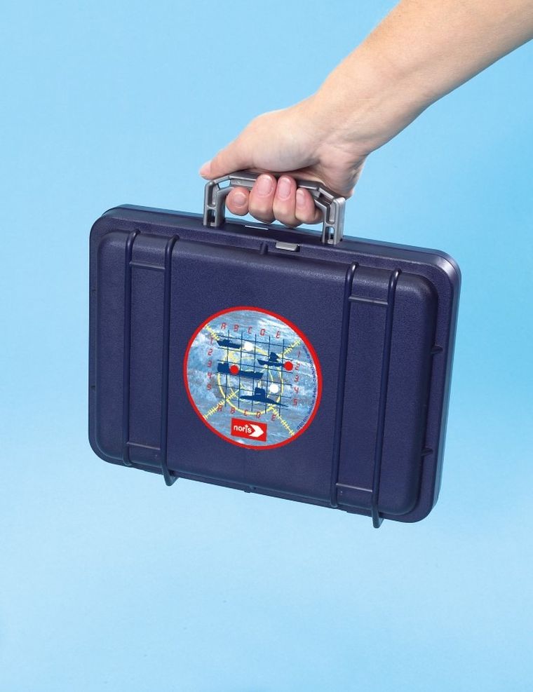 Noris, Gra w okręty, gra w walizce