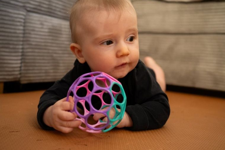 Oball, Classic, gryzak, fioletowo-różowy